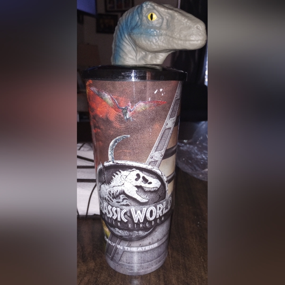 Jurassic World (Blue)Raptor 44oz Tumbler with Dinosaur Top - Gray